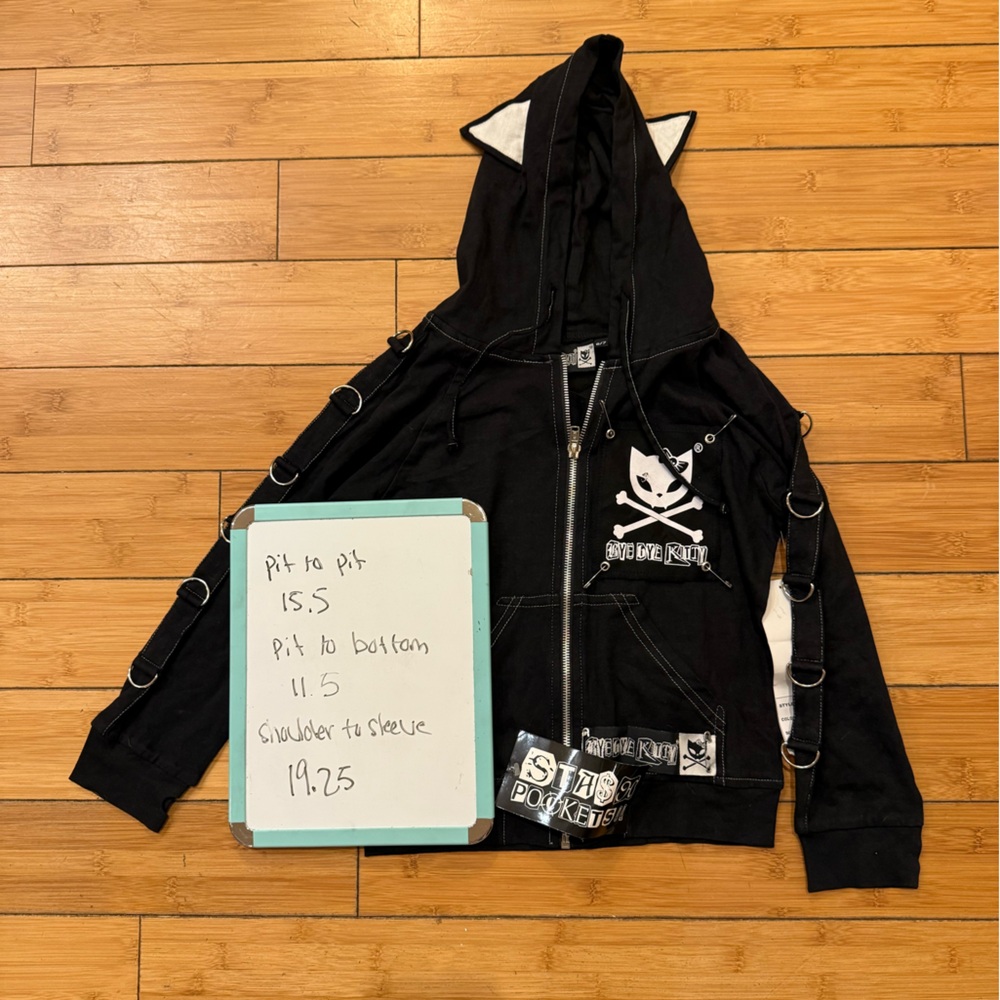 NWT Bye Bye Kitty Youth S Black Pierced Cat Vintage Hoodie skull D ring - Picture 5 of 8